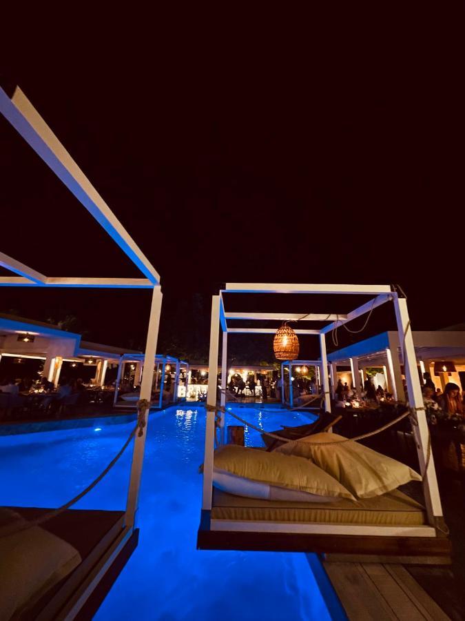 Hotel Afrodite Néoi Póroi Buitenkant foto