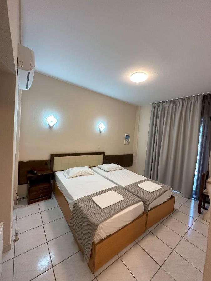 Hotel Afrodite Néoi Póroi Buitenkant foto