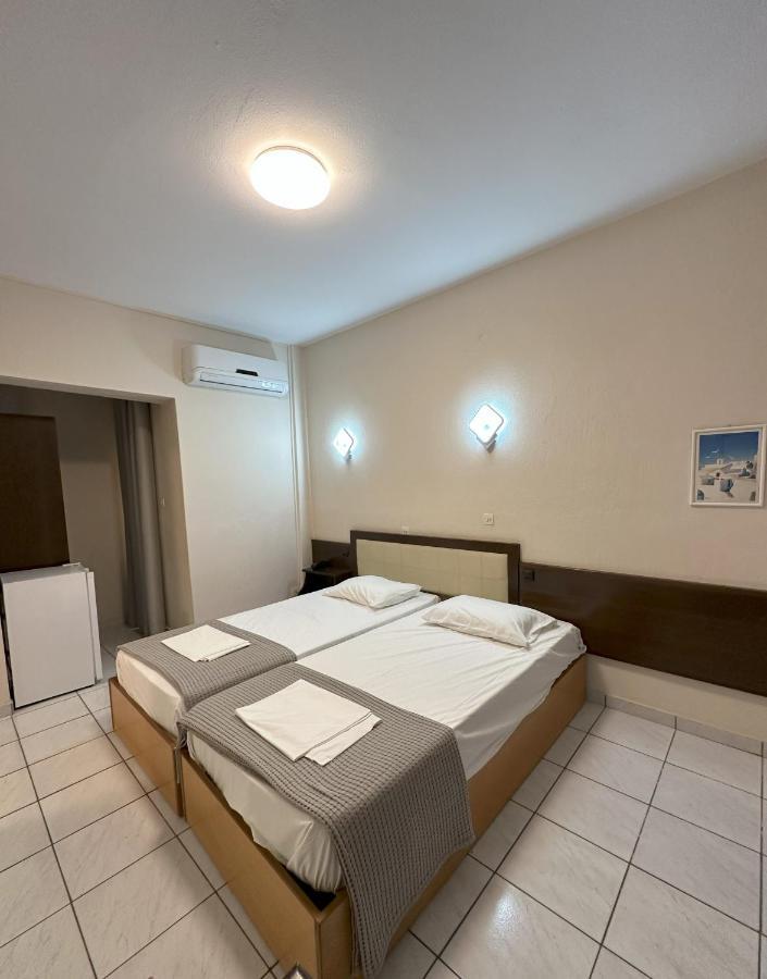 Hotel Afrodite Néoi Póroi Buitenkant foto